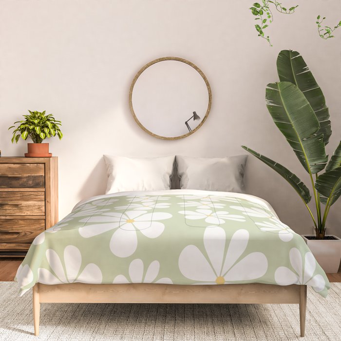 Retro Daisy Pattern - Pastel Green Comforter Gallery Image 3