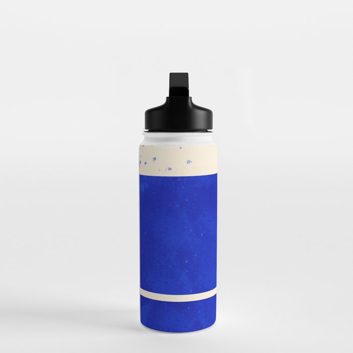 Minimalist 47 Water Bottle Gallery Image 3