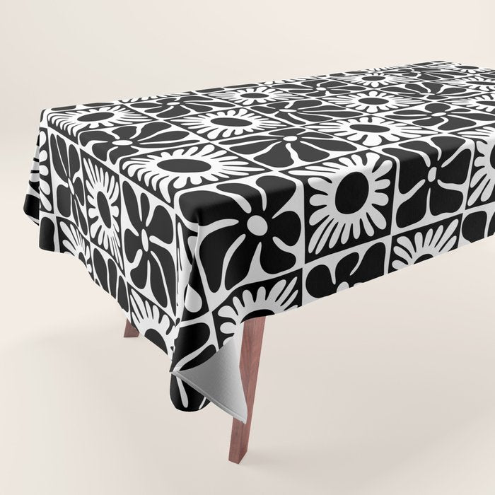 Black and white retro flower art pattern Tablecloth Gallery Image 1
