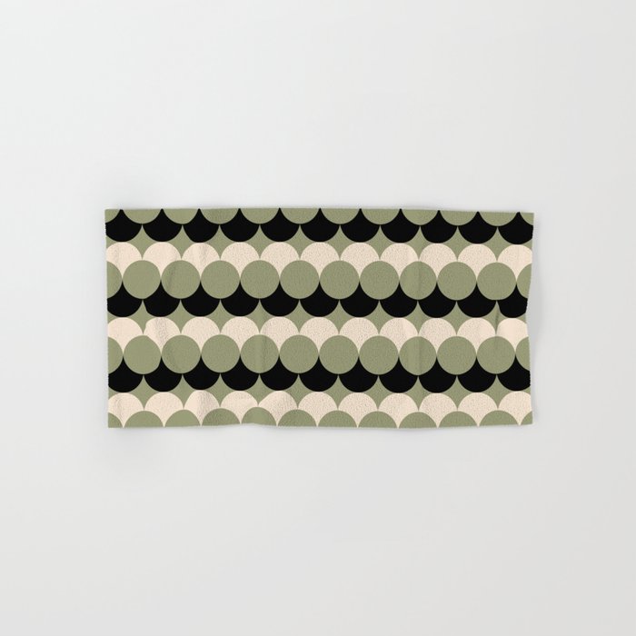 Retro Circular Pattern XXIV Bath Towel Gallery Image 1