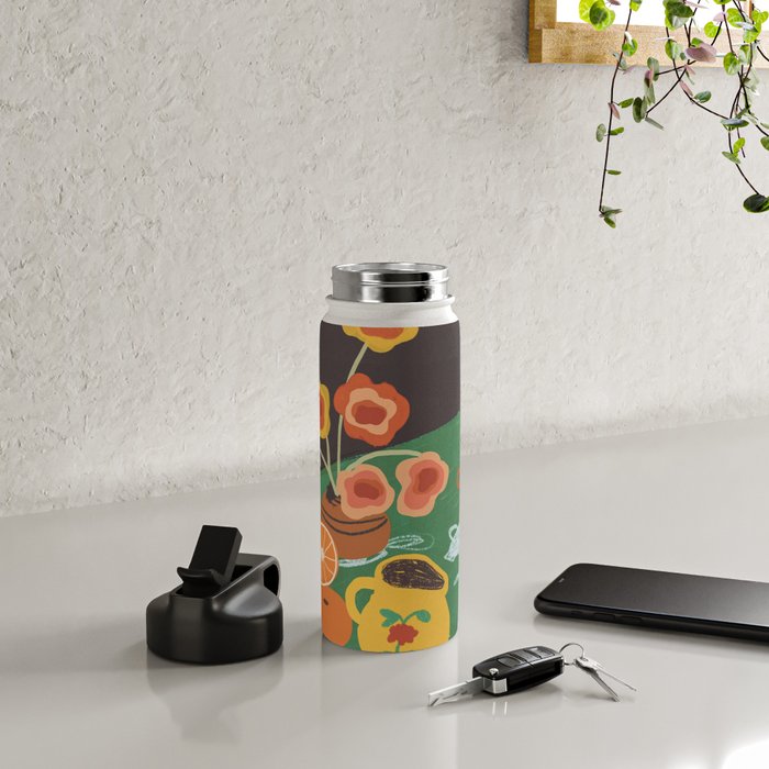 Green table Water Bottle Gallery Image 4