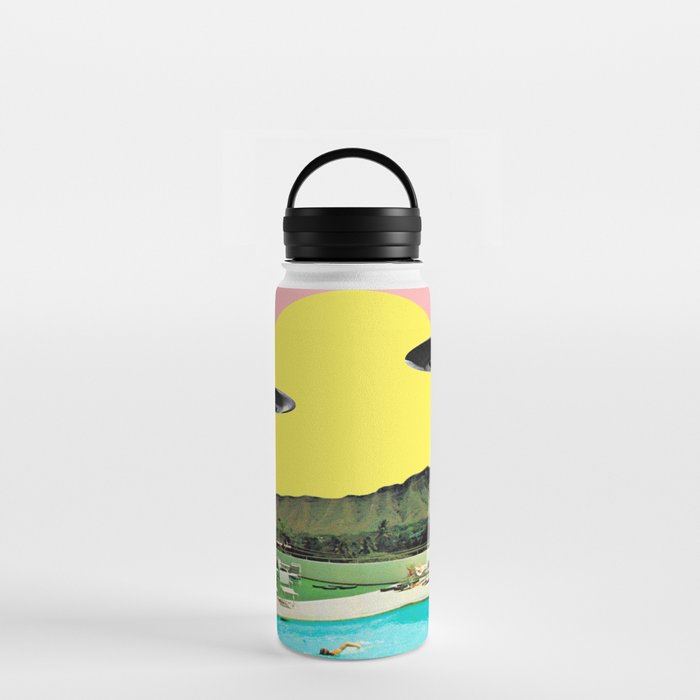 Invasion on vacation (UFO in Hawaii) Water Bottle Gallery Image 3