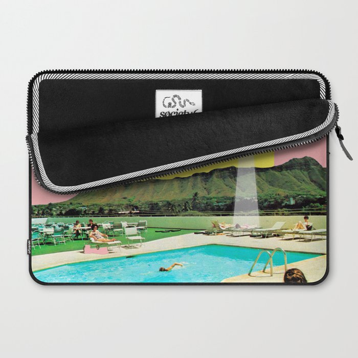 Invasion on vacation (UFO in Hawaii) Laptop Sleeve Gallery Image 2