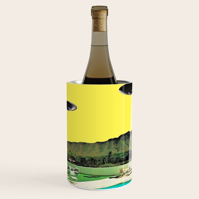 Invasion on vacation (UFO in Hawaii) Wine Chiller Gallery Image 1