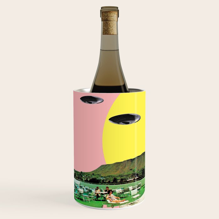 Invasion on vacation (UFO in Hawaii) Wine Chiller Gallery Image 2