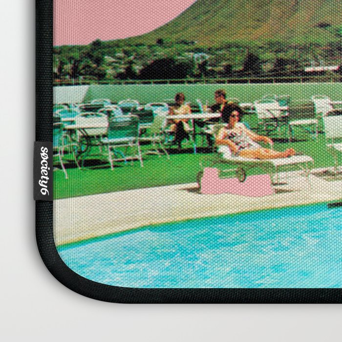 Invasion on vacation (UFO in Hawaii) Laptop Sleeve Gallery Image 3