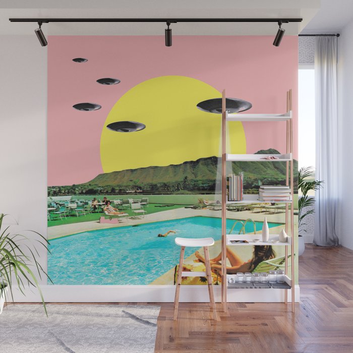 Invasion on vacation (UFO in Hawaii) Wall Mural Gallery Image 1
