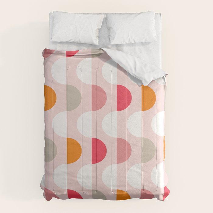 City life facade 2 pearl pink Comforter Gallery Image 1
