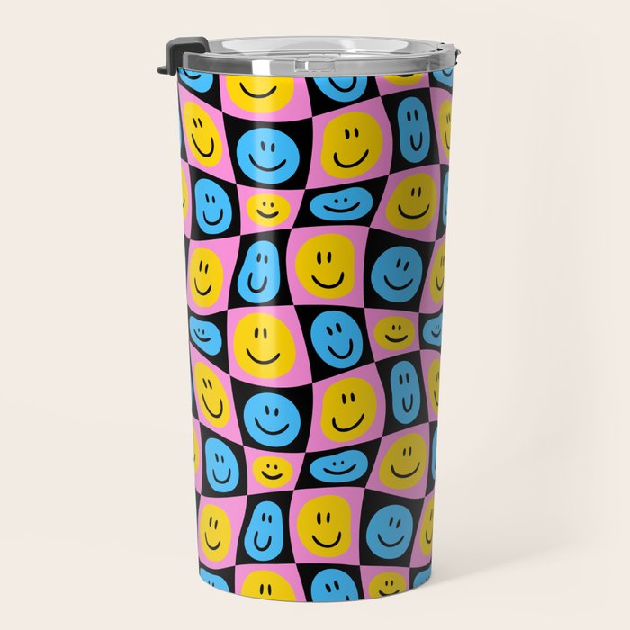 Retro happy smiling face checkered pattern Travel Mug Gallery Image 3