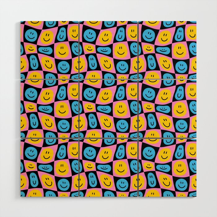 Retro happy smiling face checkered pattern Wood Wall Art Gallery Image 1