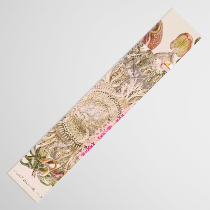 daydream aufbluehen der illusion Table Runner Gallery Image 3