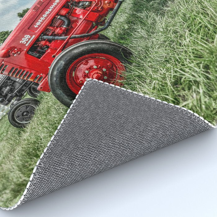 300 Vintage International Harvester Red Tractor Rug Gallery Image 4