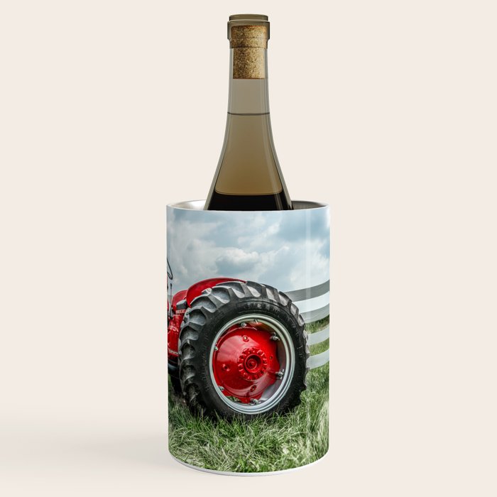 300 Vintage International Harvester Red Tractor Wine Chiller Gallery Image 3