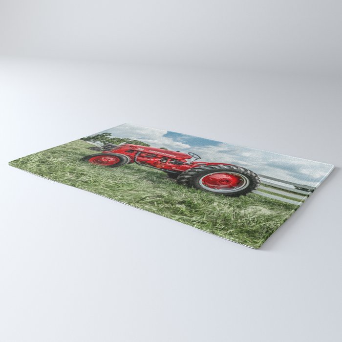 300 Vintage International Harvester Red Tractor Rug Gallery Image 3