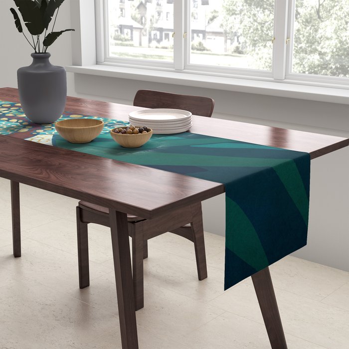 Metallic Octopus V Table Runner Gallery Image 2