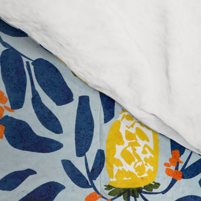 Lola Comforter Gallery Image 4