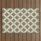 Green Paper Stars Large Outdoor Rug Gallery Image 1