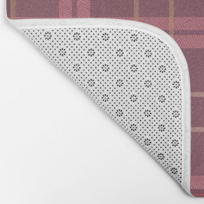 Warm Retro Plaid Pattern Bath Mat Gallery Image 2