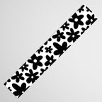 Black and white retro flower pattern Table Runner Gallery Image 3