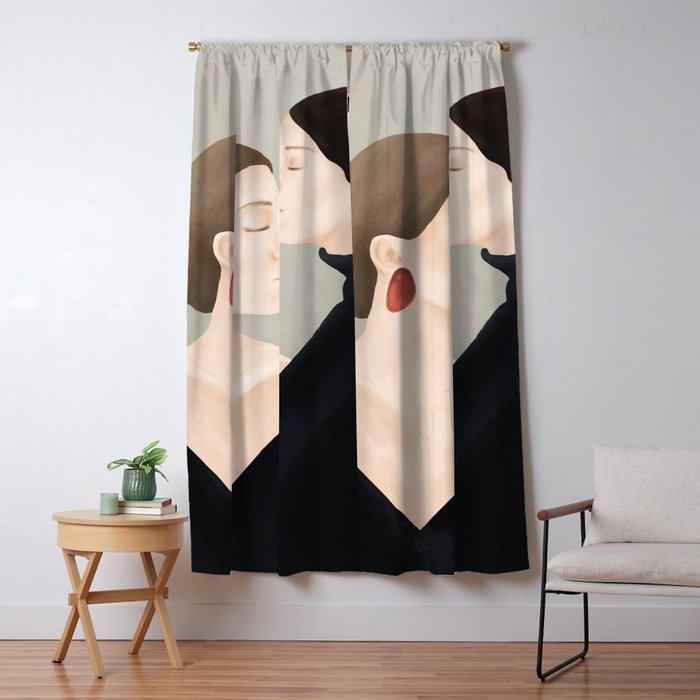 Aligned Model Flow Window Curtain Gallery Image 5