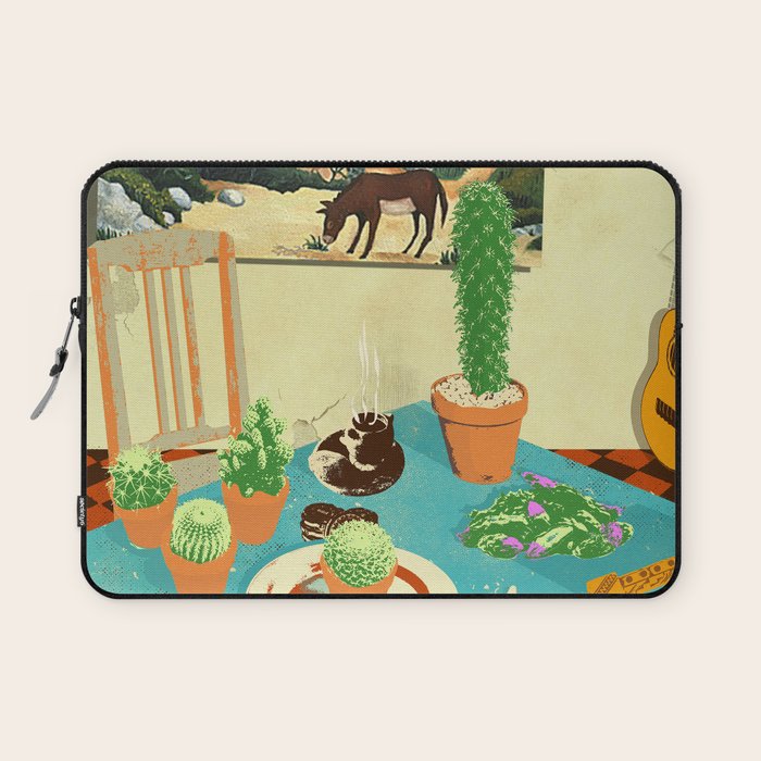LA MESA DE CACTUS Laptop Sleeve Gallery Image 1