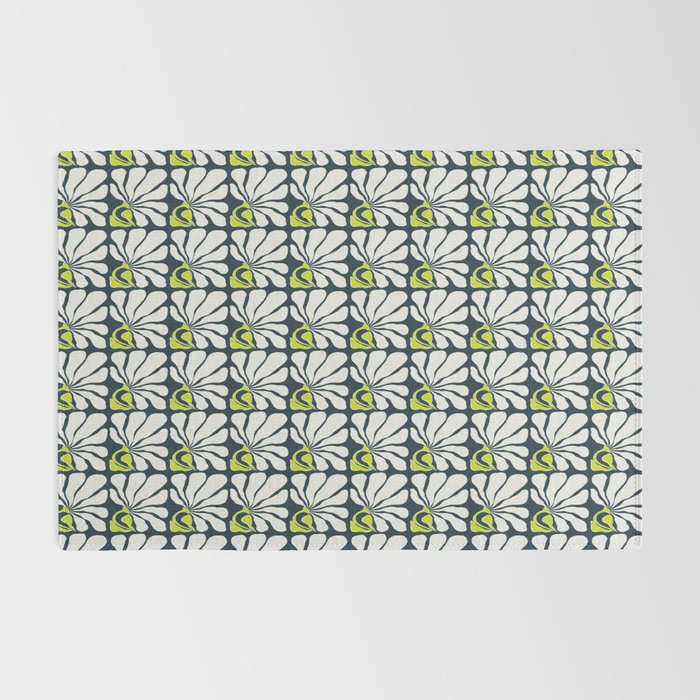 Flowing Floral Rug Gallery Image 2