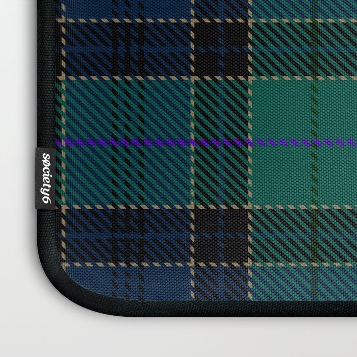 Love Tartán (15) Laptop Sleeve Gallery Image 3