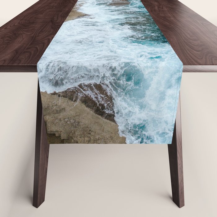 Coast 20 Table Runner Gallery Image 1