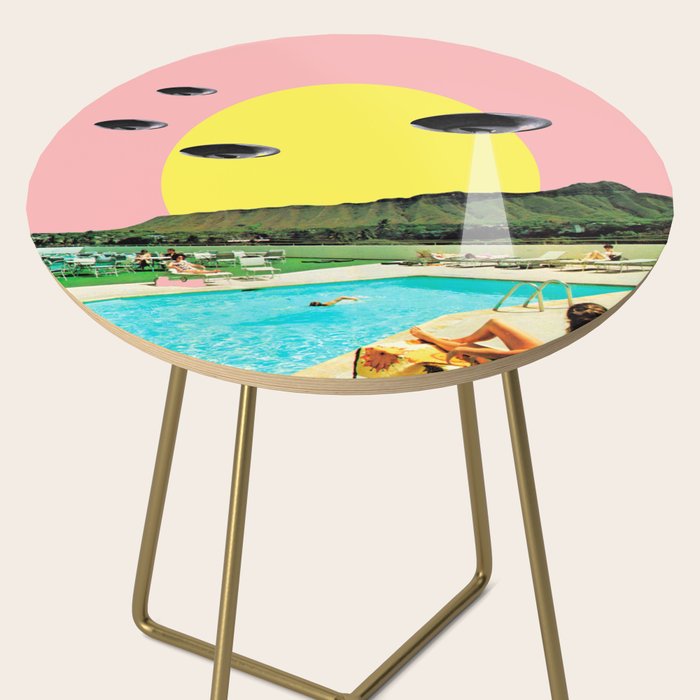 Invasion on vacation (UFO in Hawaii) Side Table Gallery Image 2