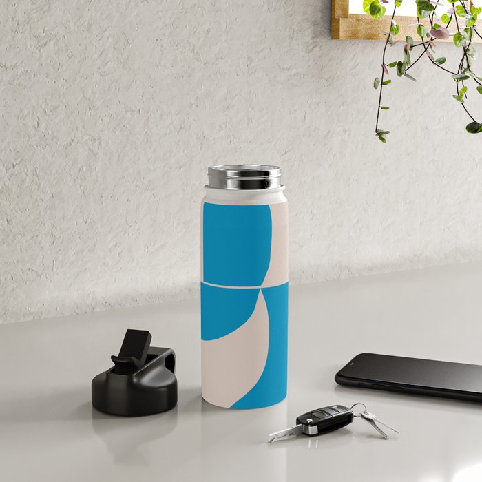 Minimalist 59 Water Bottle Gallery Image 4