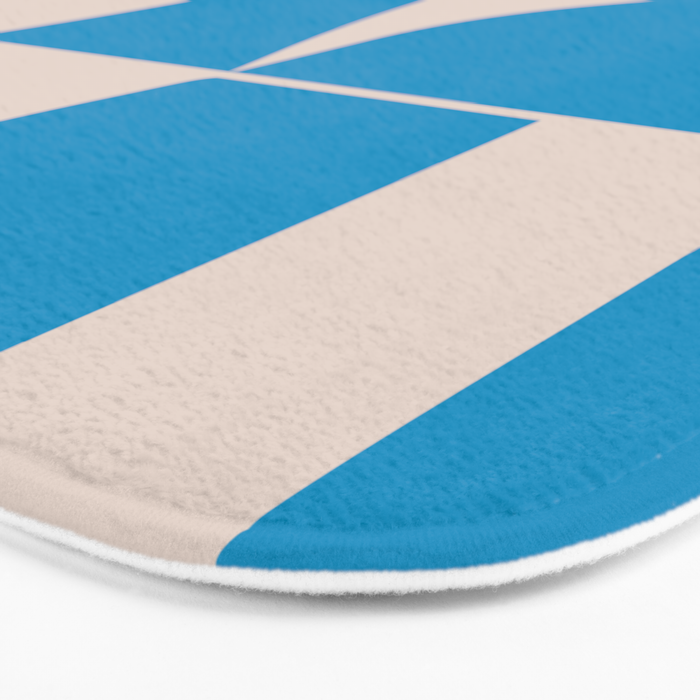 Minimalist 59 Bath Mat Gallery Image 3