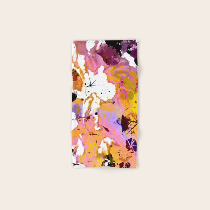 Wildflower Light Bath Towel Gallery Image 1