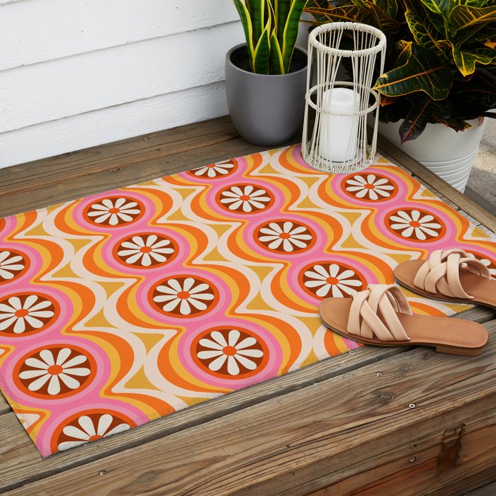 Wavy Daisy Outdoor Rug Gallery Image 2