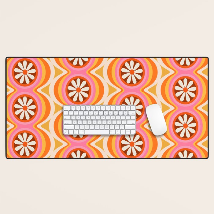Wavy Daisy Desk Mat Gallery Image 1