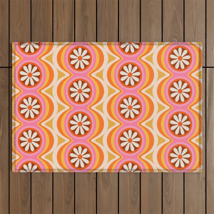 Wavy Daisy Outdoor Rug Gallery Image 1