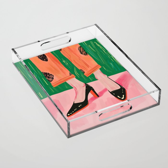 Chic Stroll Acrylic Tray Gallery Image 1