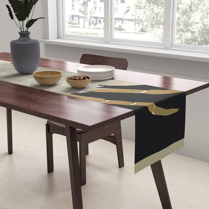 Minimalist Crab 2 Table Runner Gallery Image 2