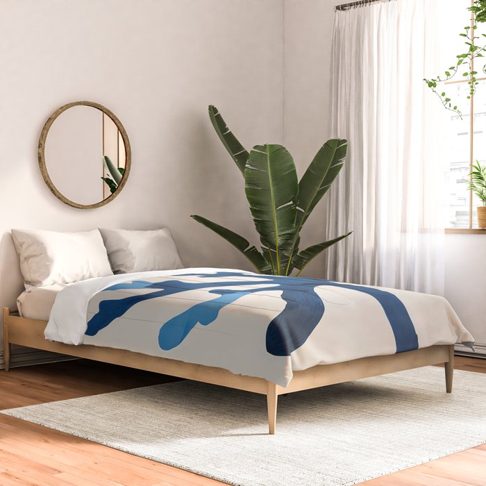Blue Minimalist Coral Sea Ocean Coastal Art Painting Comforter Gallery Image 2