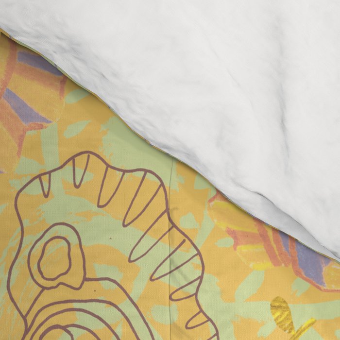 Coastal Oysters on the Beach in Pastel Yellow & Orange Comforter Gallery Image 4