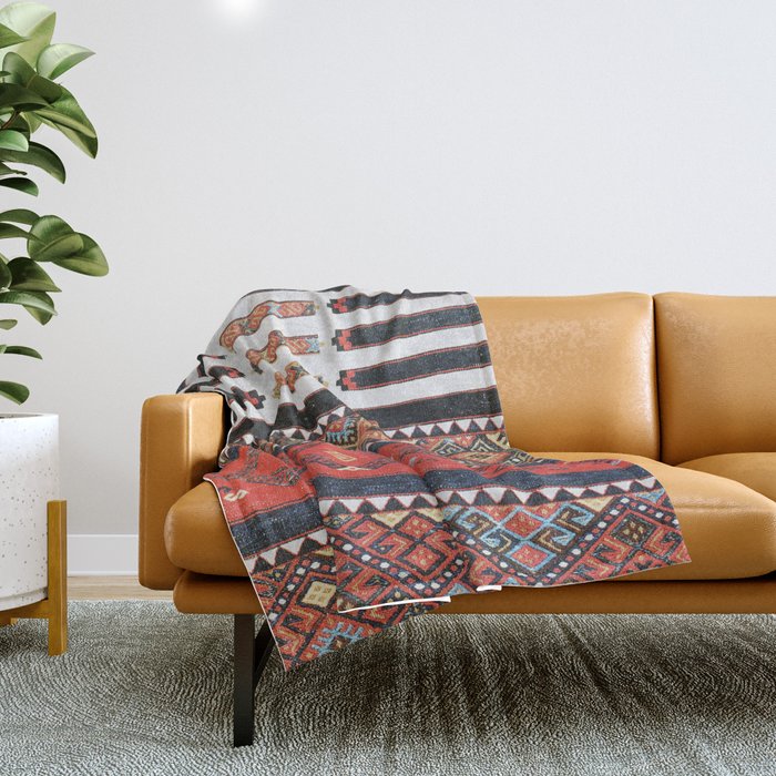 Vintage Geometric Kilim Print Throw Blanket Gallery Image 1