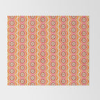 Wavy Daisy Throw Blanket Gallery Image 2
