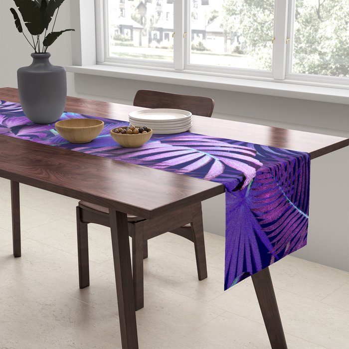 Tropical Leaf Pattern Table Runner Gallery Image 2