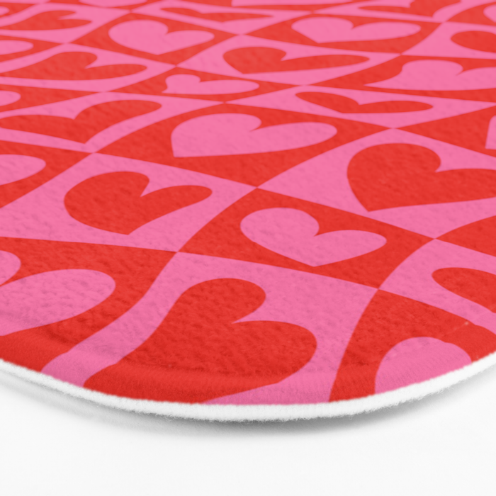 Red love heart checkered pattern Bath Mat Gallery Image 3