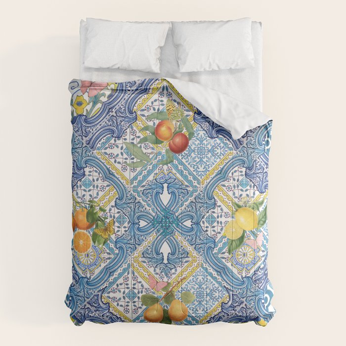 Sicilian Limones, italian mediterranean citrus fruit maiolica blue tiles Comforter Gallery Image 6