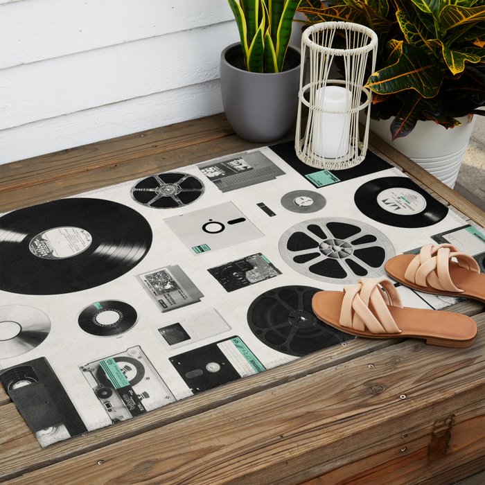 Data Outdoor Rug Gallery Image 2