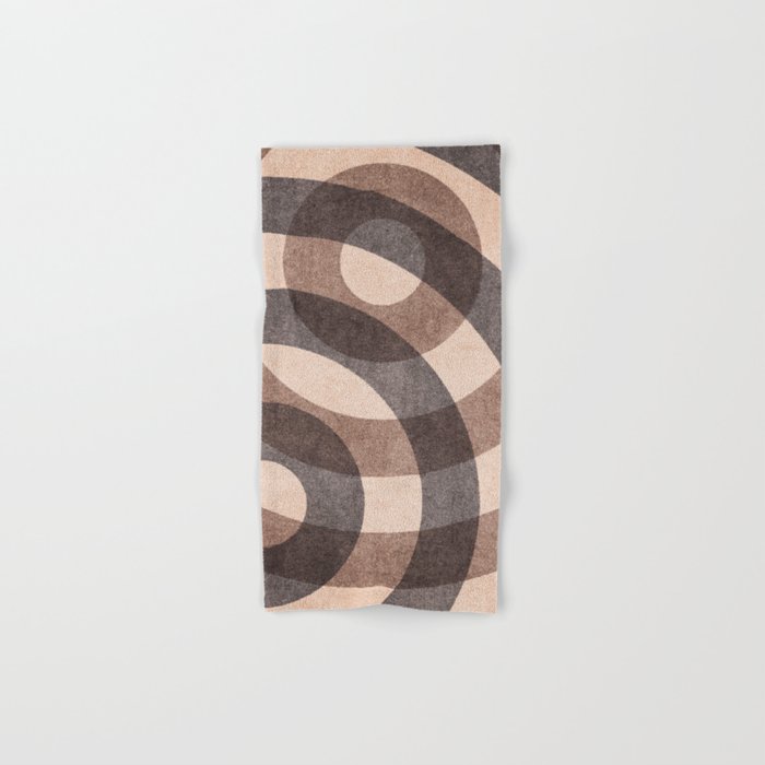 ABSTRACT ALPHABET / Decorative O Bath Towel Gallery Image 1