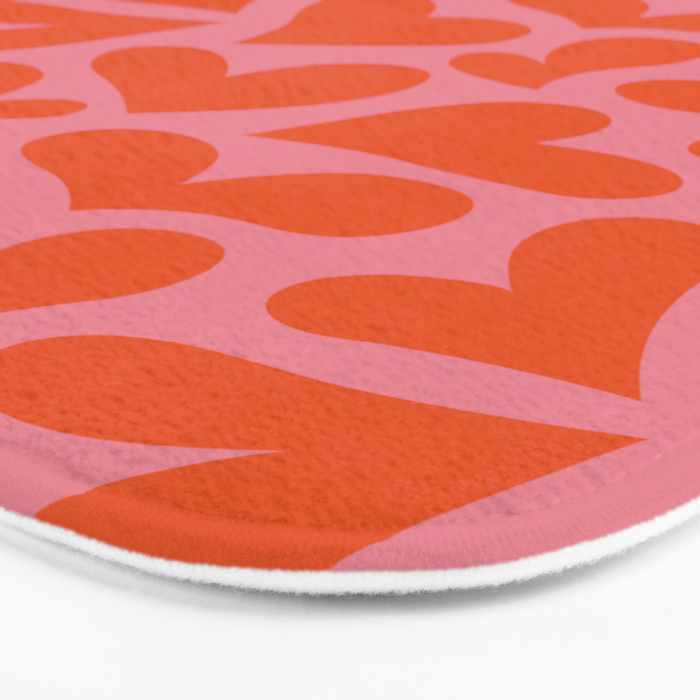 Red love heart shape pattern Bath Mat Gallery Image 3