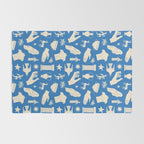Ancient blue greek statue doodle pattern Rug Gallery Image 2