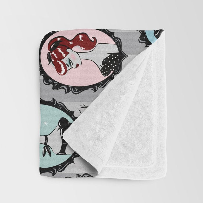 Cameo Dolls Throw Blanket Gallery Image 3