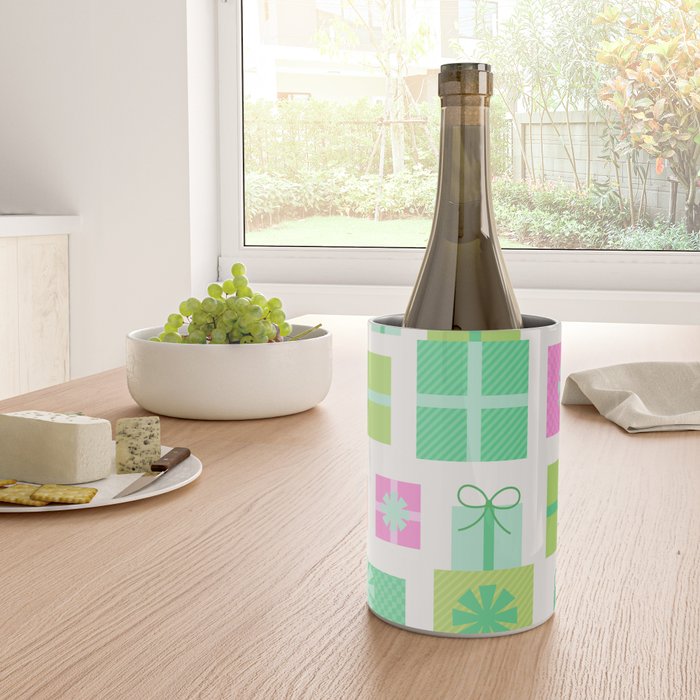 Retro Christmas Presents - Pink & Green Wine Chiller Gallery Image 4